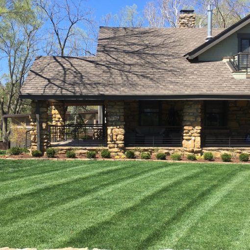 lawn-care-KC-KCMO-Kansas-City-MO-Leawood