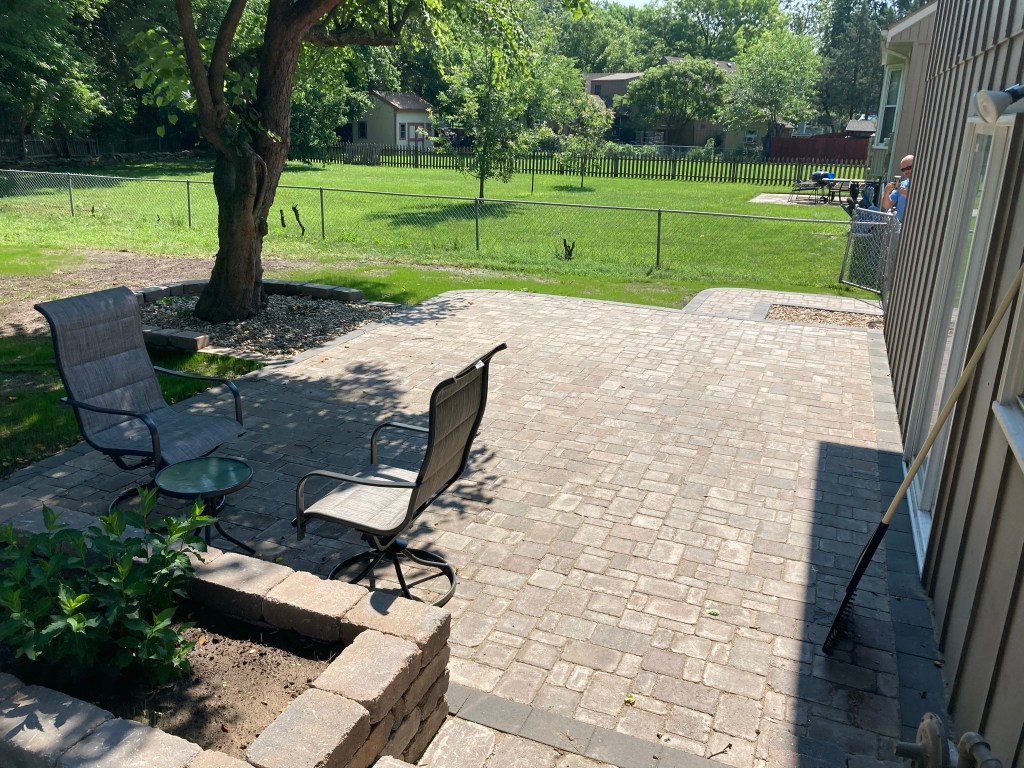 hardscaping-patio-pavers-Kansas-City-Leawood-Overland-Park